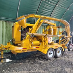 Aspiradora de grano con motor diesel marca Walinga modelo Ultra Wac 6614