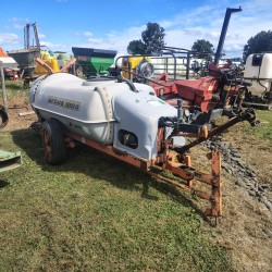 Nebulizador de tiro marca marca Jacto modelo Arbus 1000