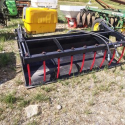 Balde multiuso marca MX de 2 metros de ancho